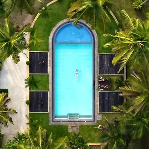 Hotel Riverrina Negombo